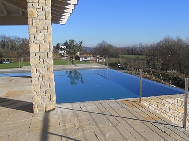 Piscina con vista